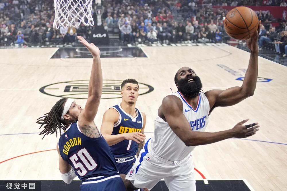 赛场上的一 赛场上的一